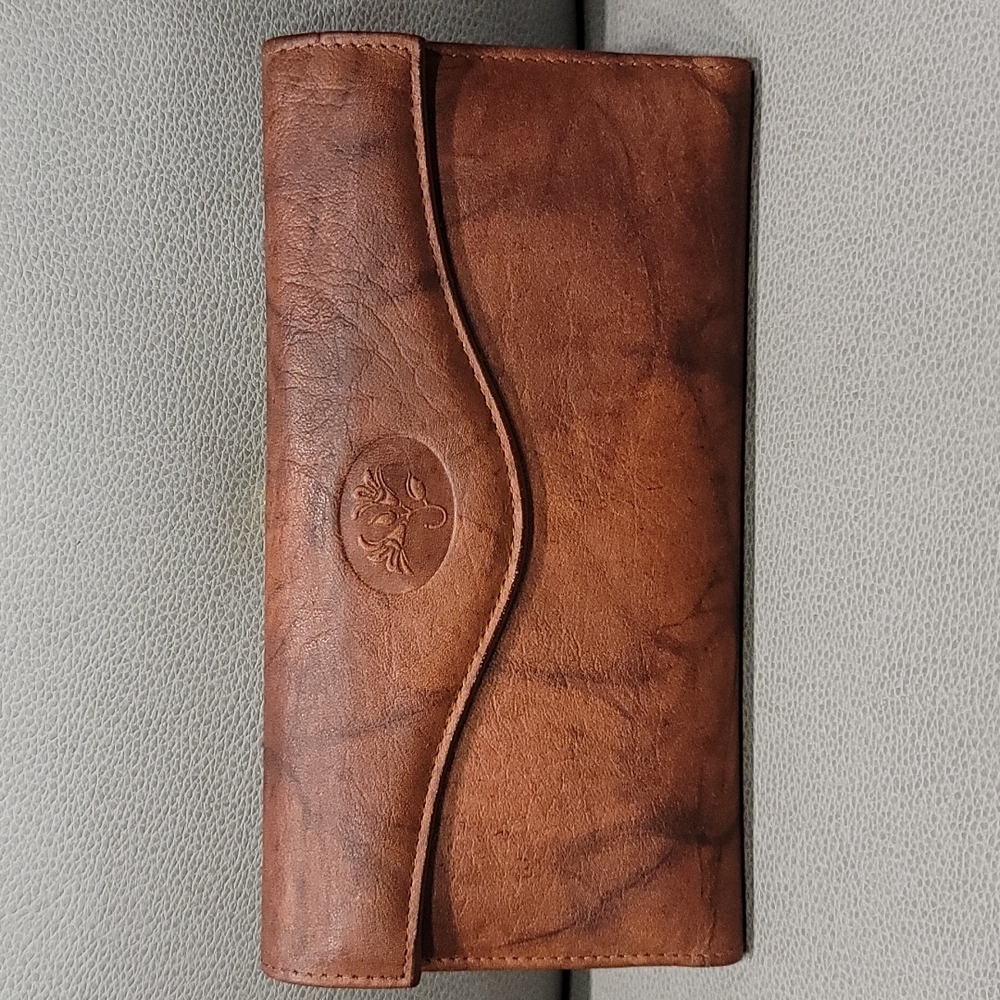 Buxton Woman's Genuine Leather Wallet
